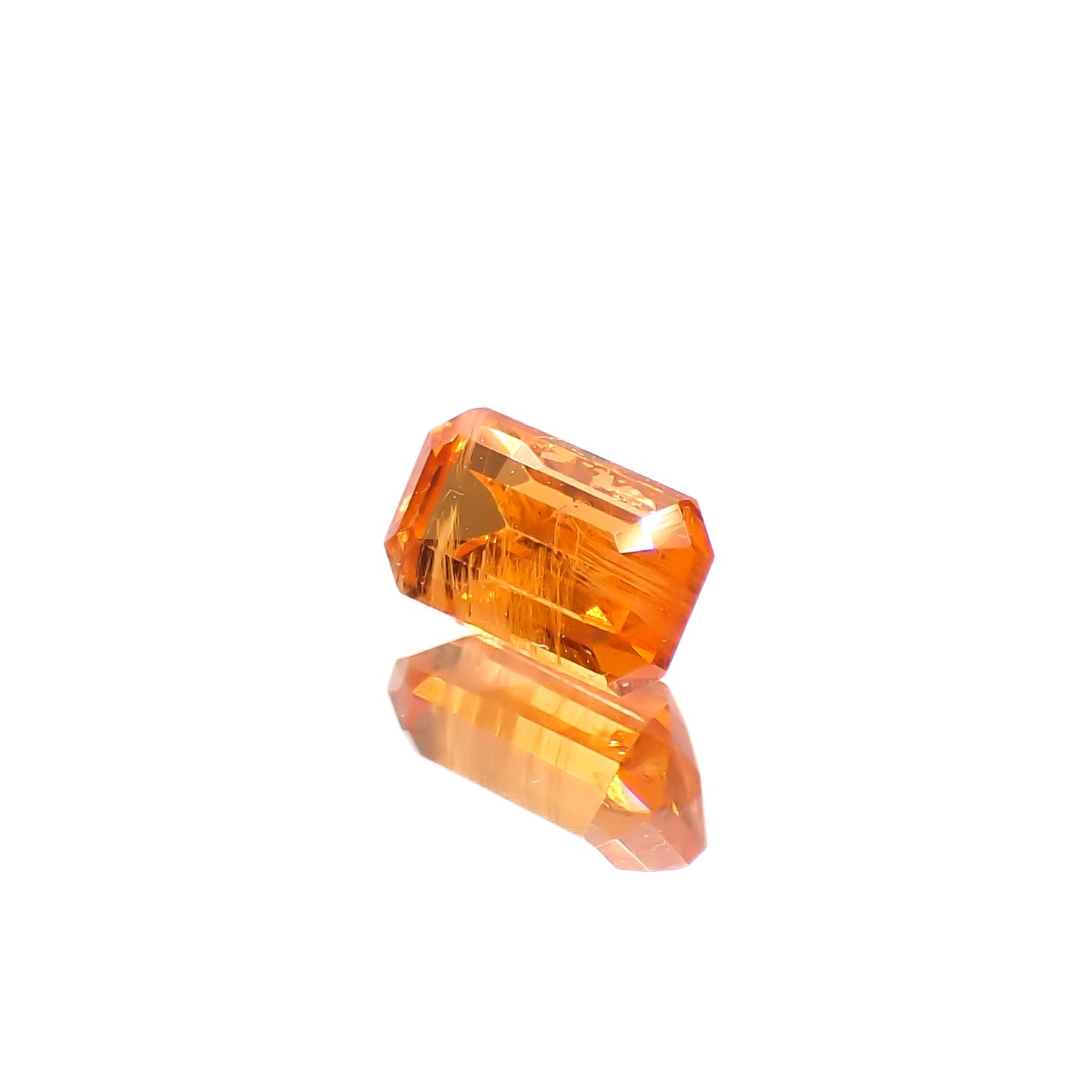 マンダリンガーネット マダガスカル産 0.38ct[240628225]4.8x2.7mm前後