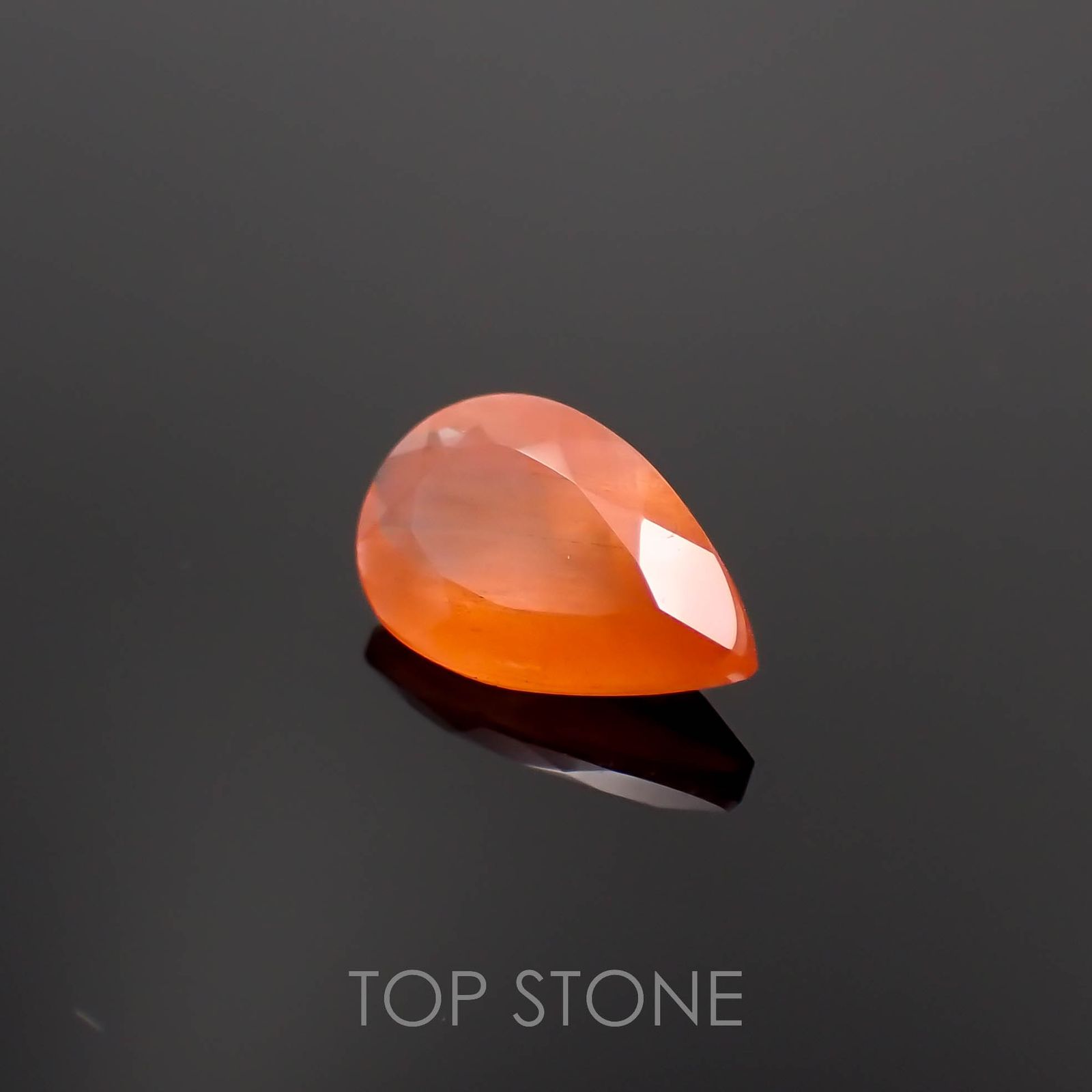 サンストーンスキャポライト(宝石名シーン・スキャポライト)タンザニア産 2.09ct 識別済[221219279]11.8x7.6mm前後