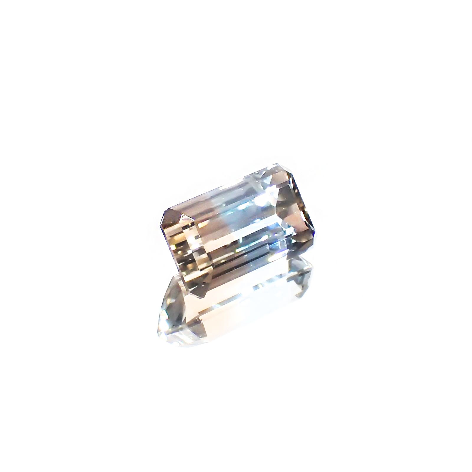 バイカラートパーズ ウクライナ産 5.49ct / 12.2x7.1mm前後 [231224895]