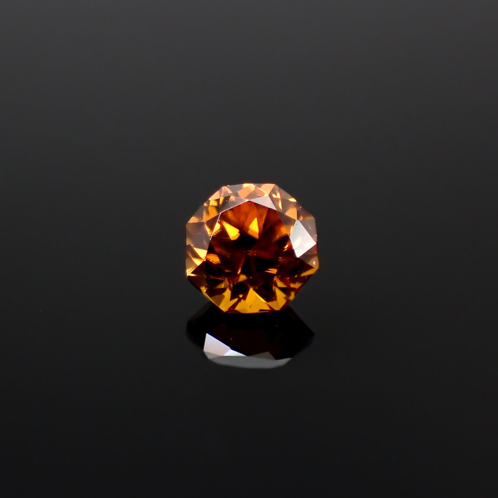 ◇オクタゴンカット◇オレンジジルコン(宝石名ジルコン)スリランカ/カンボジア産 0.43ct 識別済[241129490]3.9x3.9mm前後