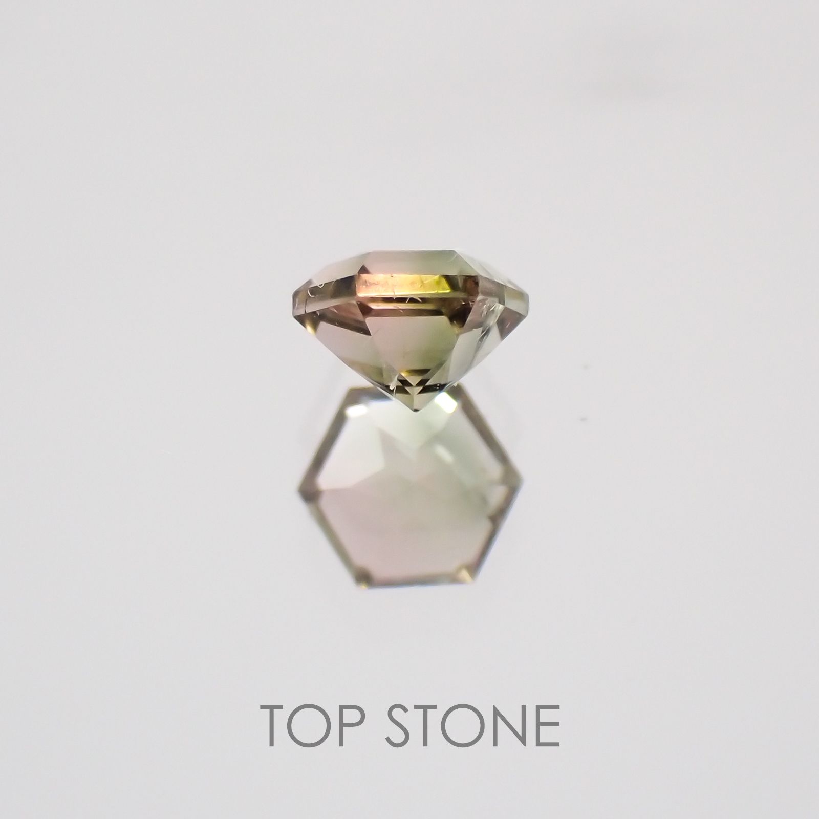 ◇ヘキサゴンカット◇バイカラートルマリンSA ブラジル・アフリカ産 ルース 0.16ct[21019149]3.1×3.1mm前後