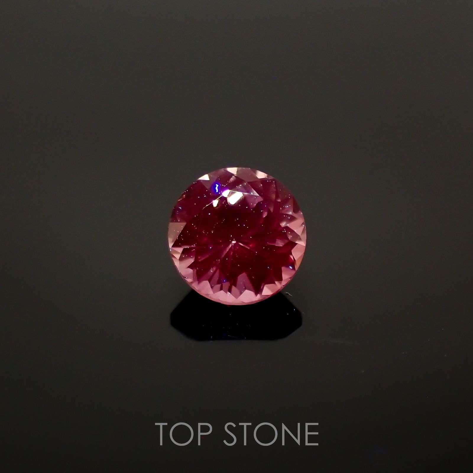 ピンクスピネル(宝石名スピネル)ビルマ/マダガスカル産 0.46ct 識別済[220616138]4.5x4.4mm前後