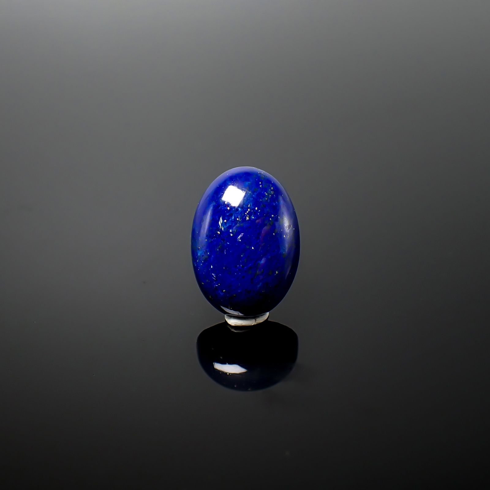 ラピスラズリ アフガニスタン産 11.28ct / 18.3x13.1mm前後 [260832892]