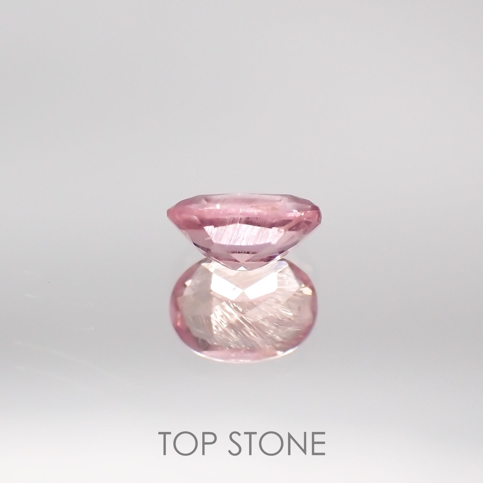 ペツォッタイト(ラズベリル)(宝石名ペツォッタイト) マダガスカル産 0.160ct ソ付(彩珠)[210611208]4×3mm前後