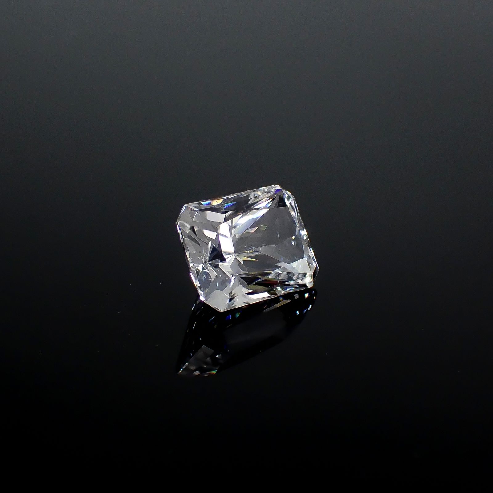 フェナカイト ロシア産 2.29ct [250830968]8.8x6.7mm前後