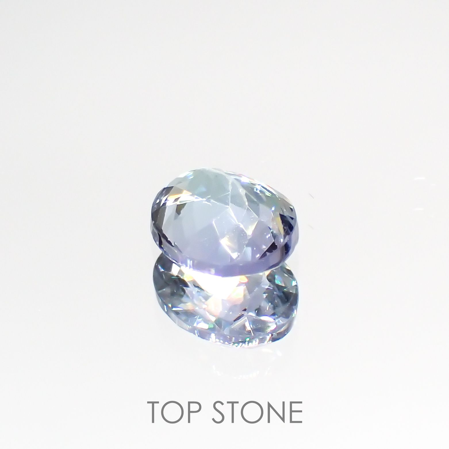 バイカラータンザナイト(宝石名バイカラー・ゾイサイト) タンザニア産 0.95ct 識別済[210912645]6.7×5.6mm前後
