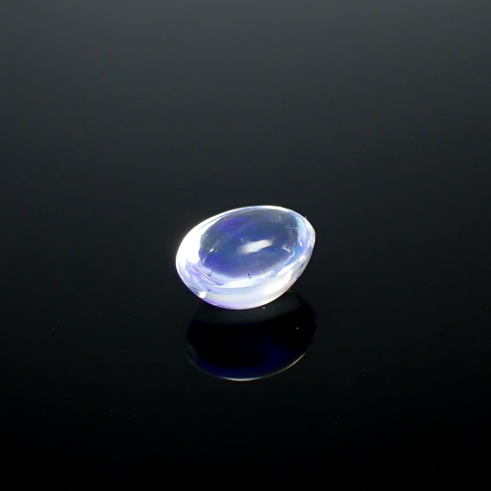 ウォーターオパール メキシコ産 0.85ct / 7.7x6.3mm前後 [250930998]