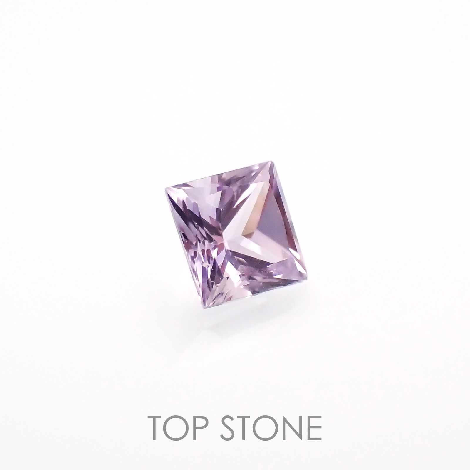 ◇プリンセスカット◇アイスラベンダーサファイア(宝石名サファイア)東アフリカ産 0.23ct 識別済[230120235]3.2x3.2mm前後