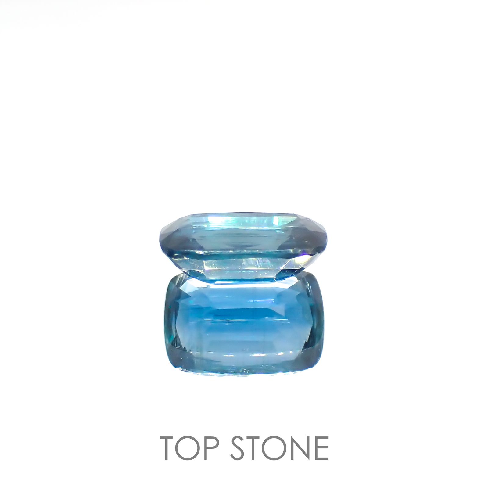 オーシャンブルーカイヤナイト(宝石名カイヤナイト)ネパール産 2.88ct 識別済[220115386]10x7mm前後