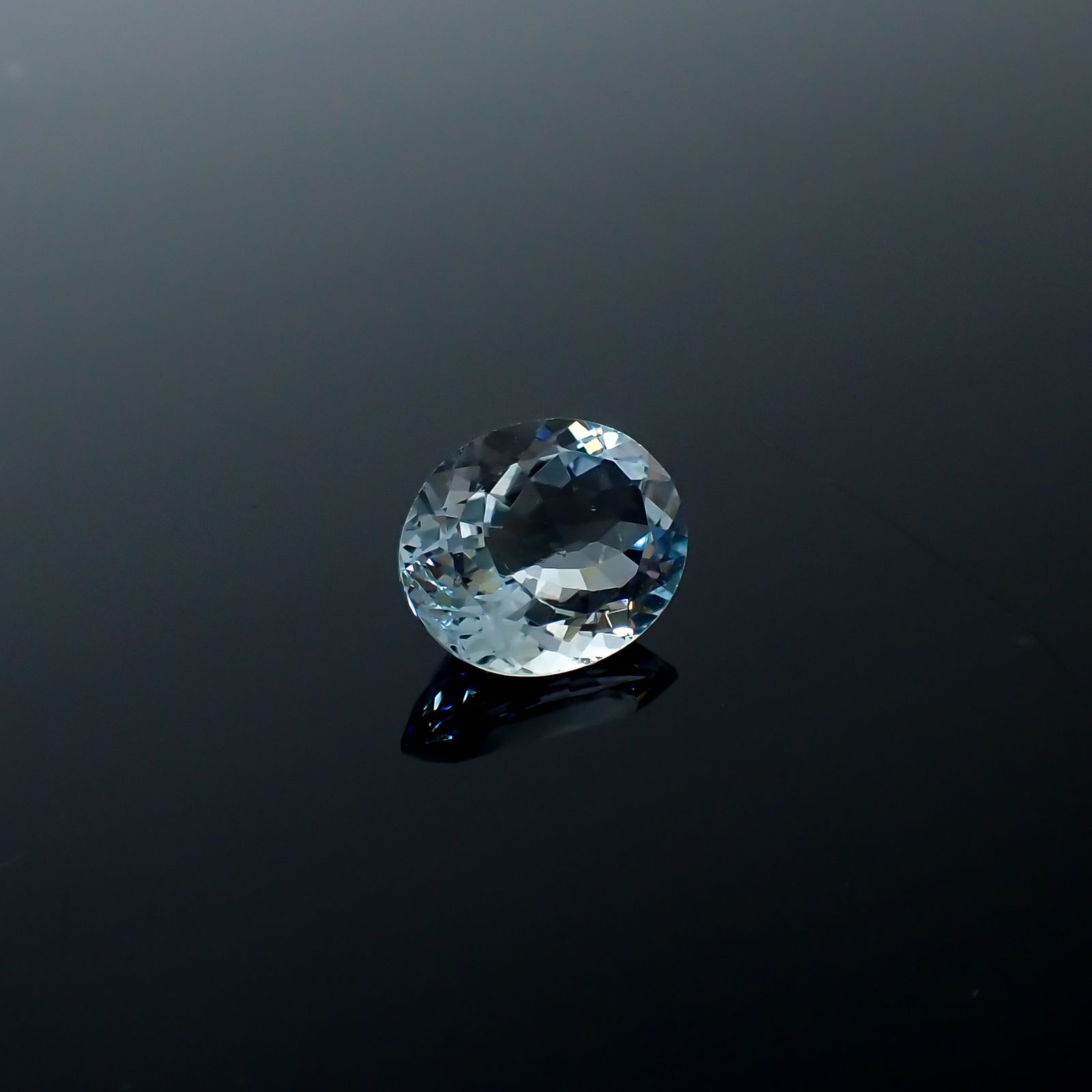 アクアマリン モザンビーク産 2.86ct[240125406]10.8x8.8mm前後