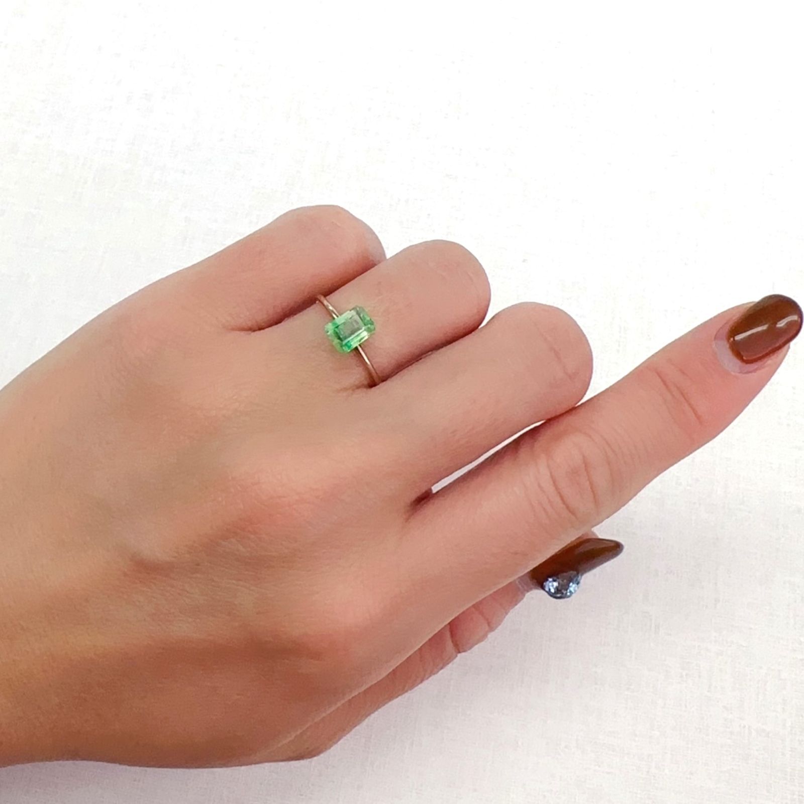 バイカラーツァボライト(宝石名グリーン グロッシュラー・ガーネット)タンザニア産 1.14ct 識別済[231124268]6.9x5.1mm前後
