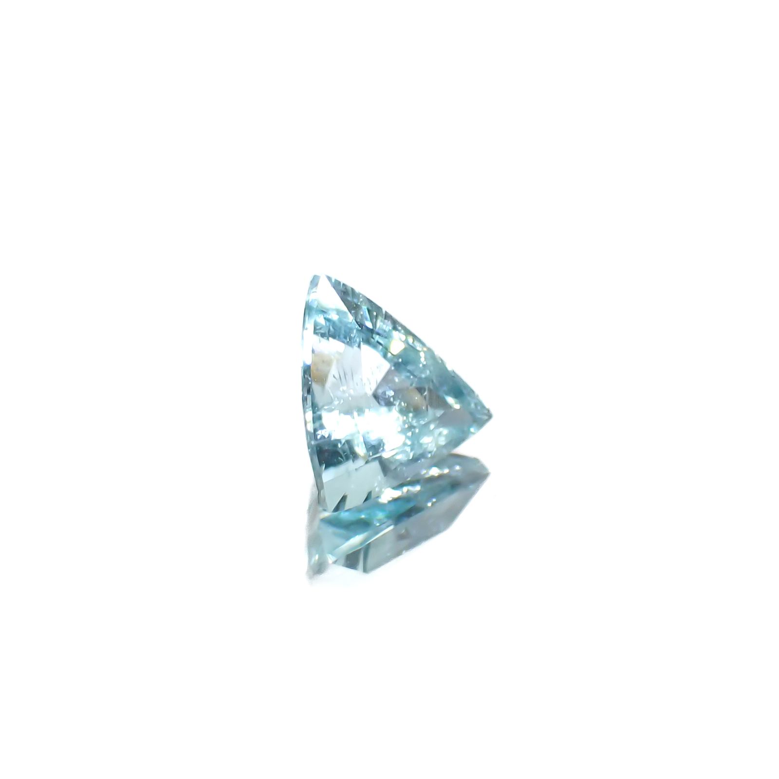 パライバトルマリン モザンビーク産 0.64ct[240928767]5.7x6.7mm前後