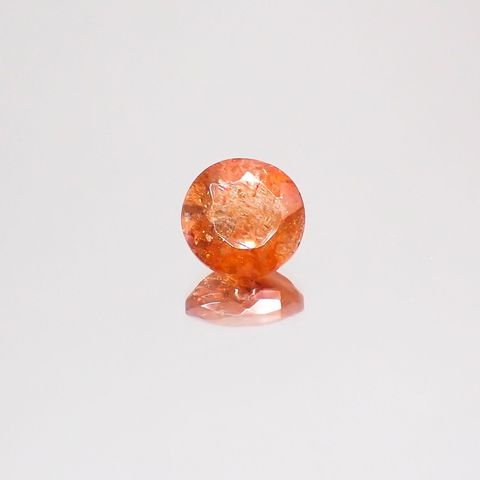 イリュージョンサンストーン(宝石名フェルドスパー) タンザニア産 1.73ct 識別済[210610874]8×7.9mm前後