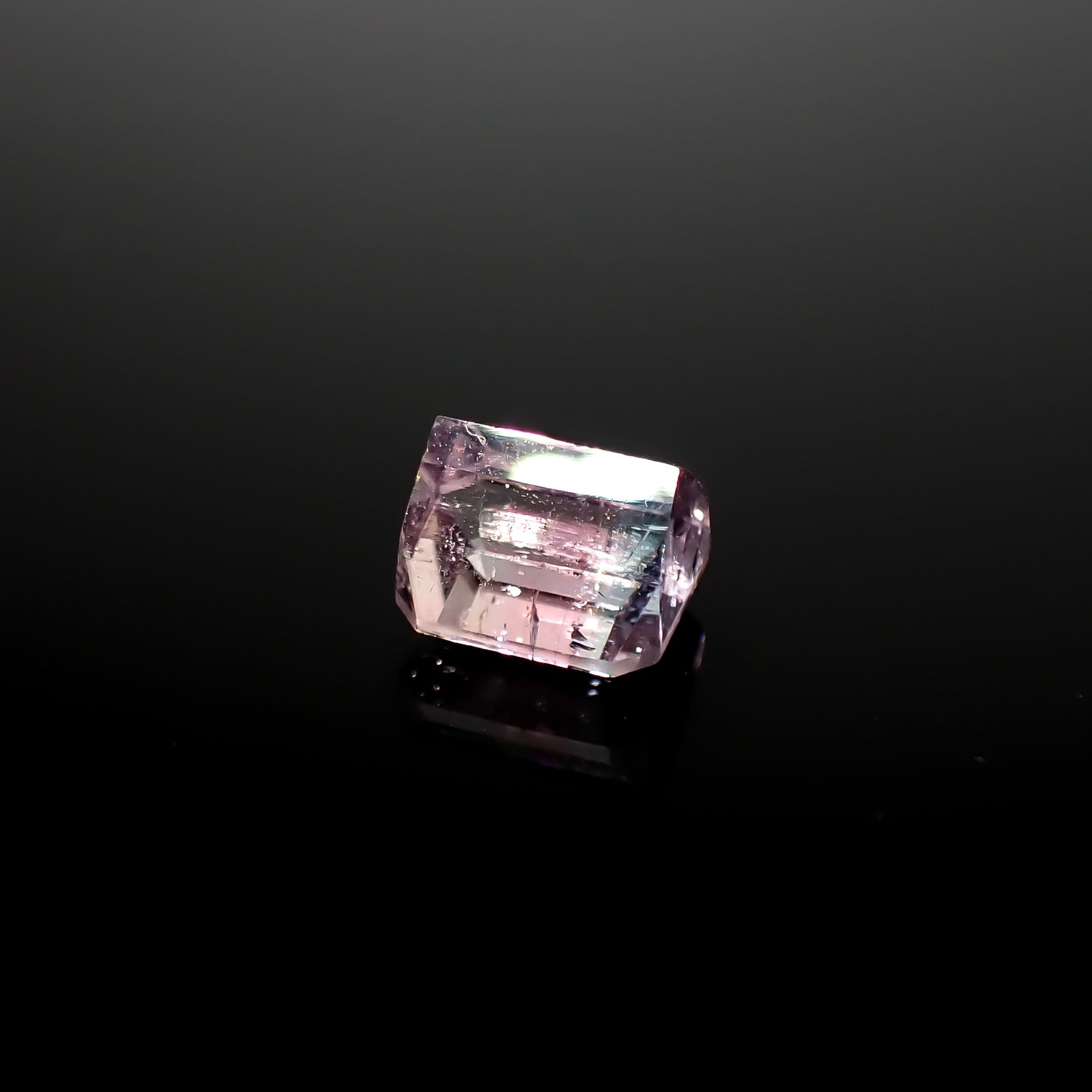 バイカラートルマリン アフガニスタン産 2.00ct [241029399]6.8x6.1mm前後