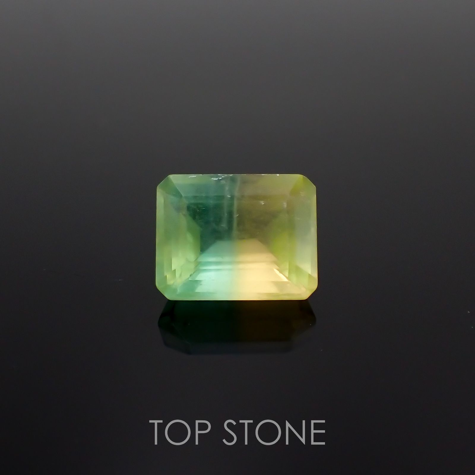 バイカラーフローライト ブラジル産 5.63ct[221119122]11x8.7mm前後
