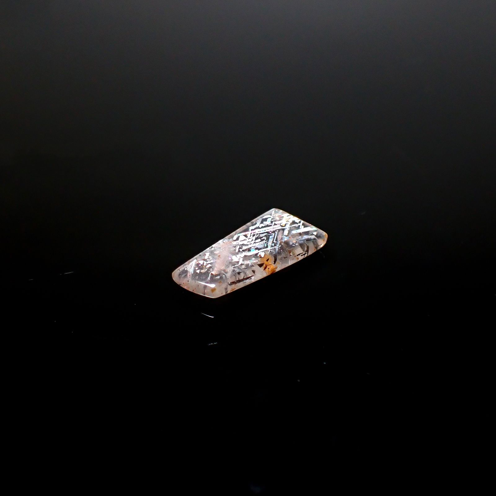 ◇フリーフォーム◇レインボーラティスサンストーン オーストラリア産 2.61ct [250730693]15.9x7.3mm前後