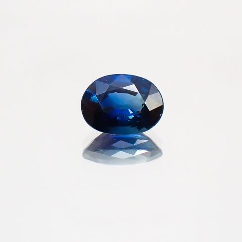 サファイア(宝石名サファイア)マダガスカル/スリランカ産 0.67ct 識別済[231124319]6.2x4.7mm前後