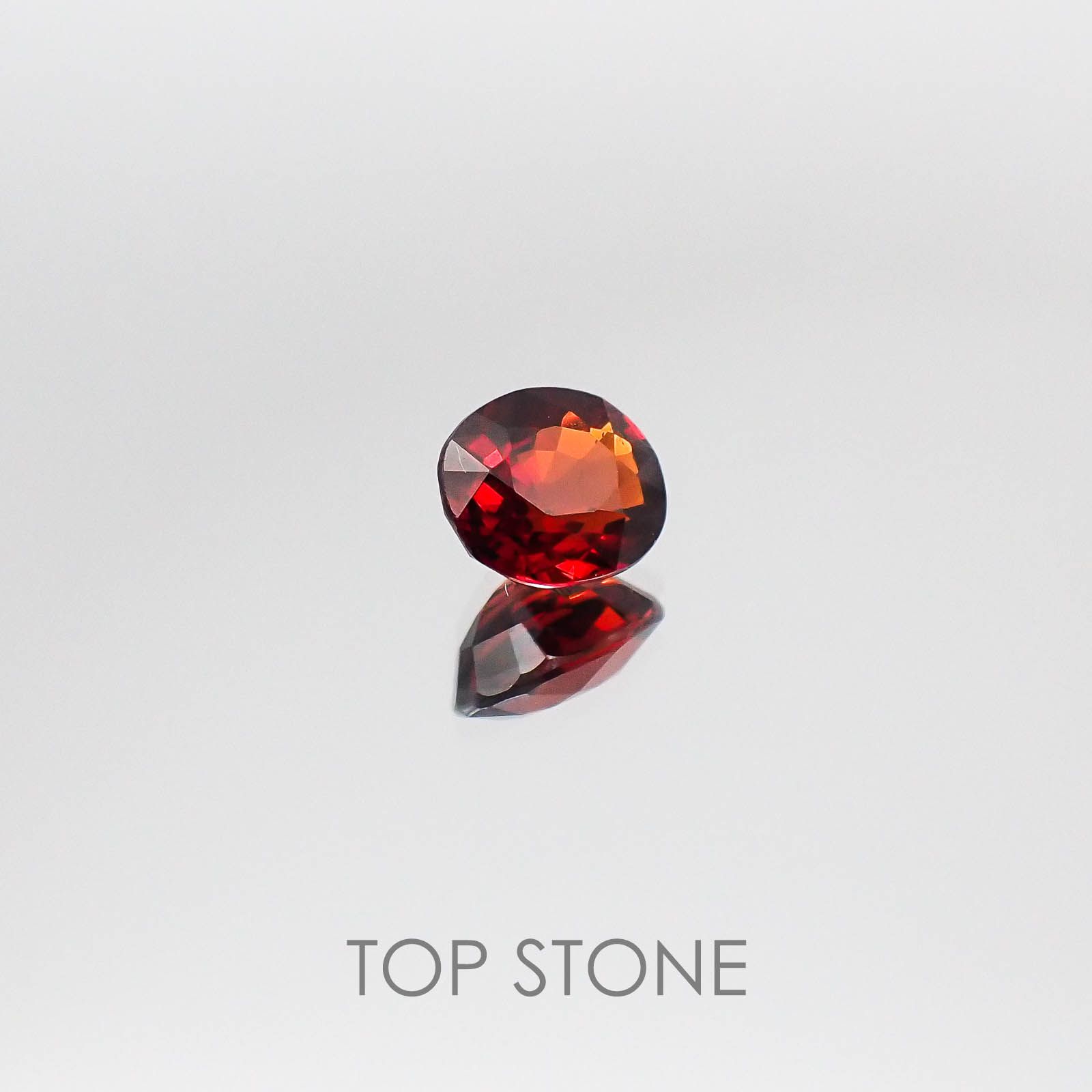スペサルティンアルマンディンガーネット(宝石名スペサルティン アルマンディン・ガーネット) マダガスカル産 1.64ct 識別済[20073699]7.3×6.2mm前後