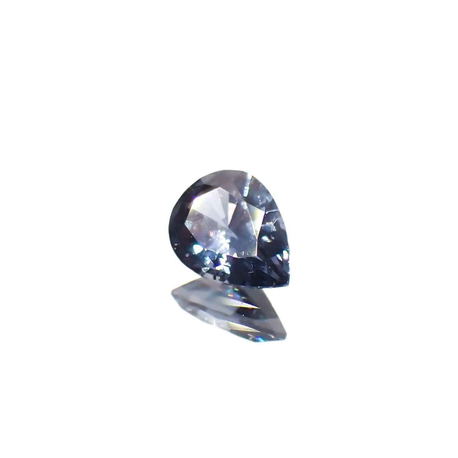 カラーチェンジガーネット アレキタイプ マダガスカル・ベキリー産 0.35ct[240125480]5.3x3.9mm前後