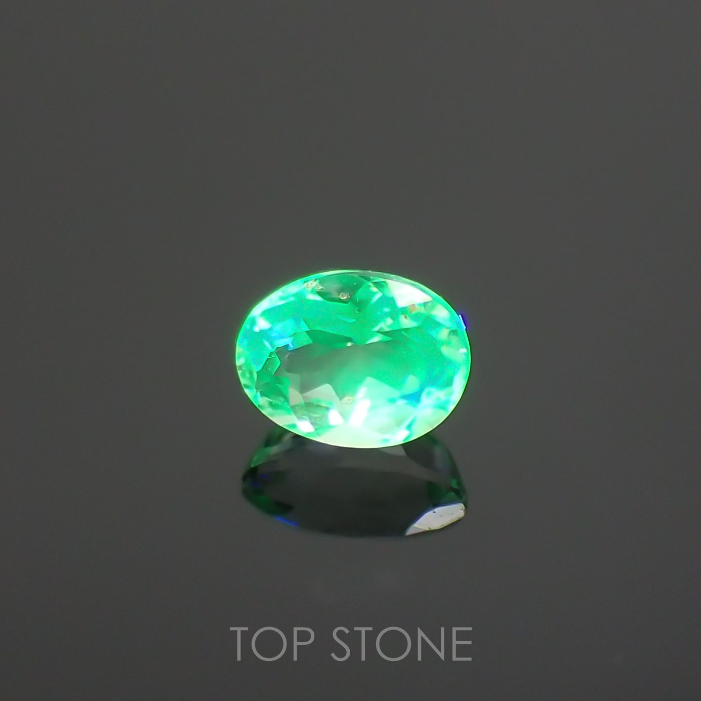 ハイアライトオパール(宝石名オパール) メキシコ産 0.158ct ソ付(彩珠)[210712060]3.8×3mm前後