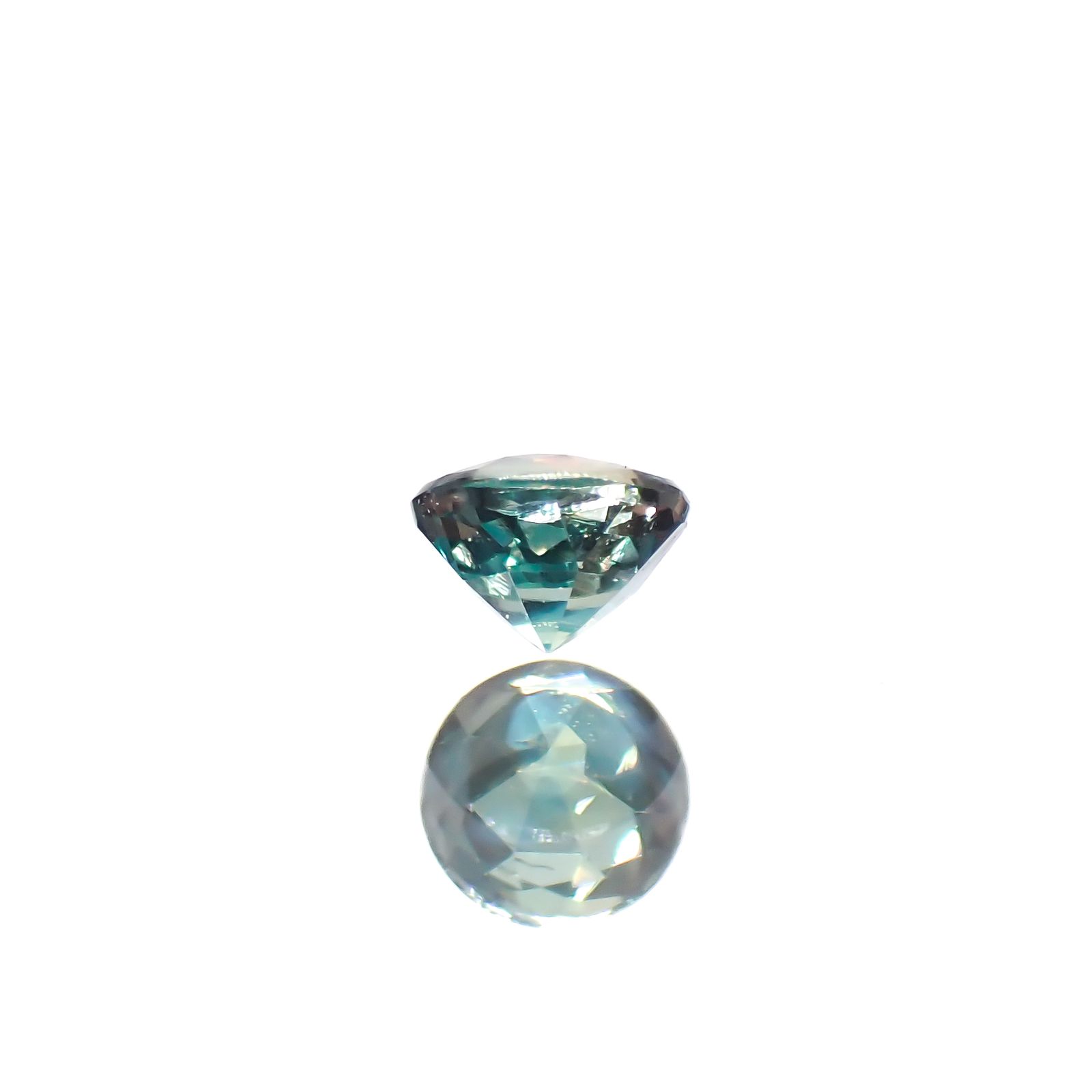 アレキサンドライト ブラジル産/EmeraldMains社製 0.079ct[240527630]2.6x2.6mm前後