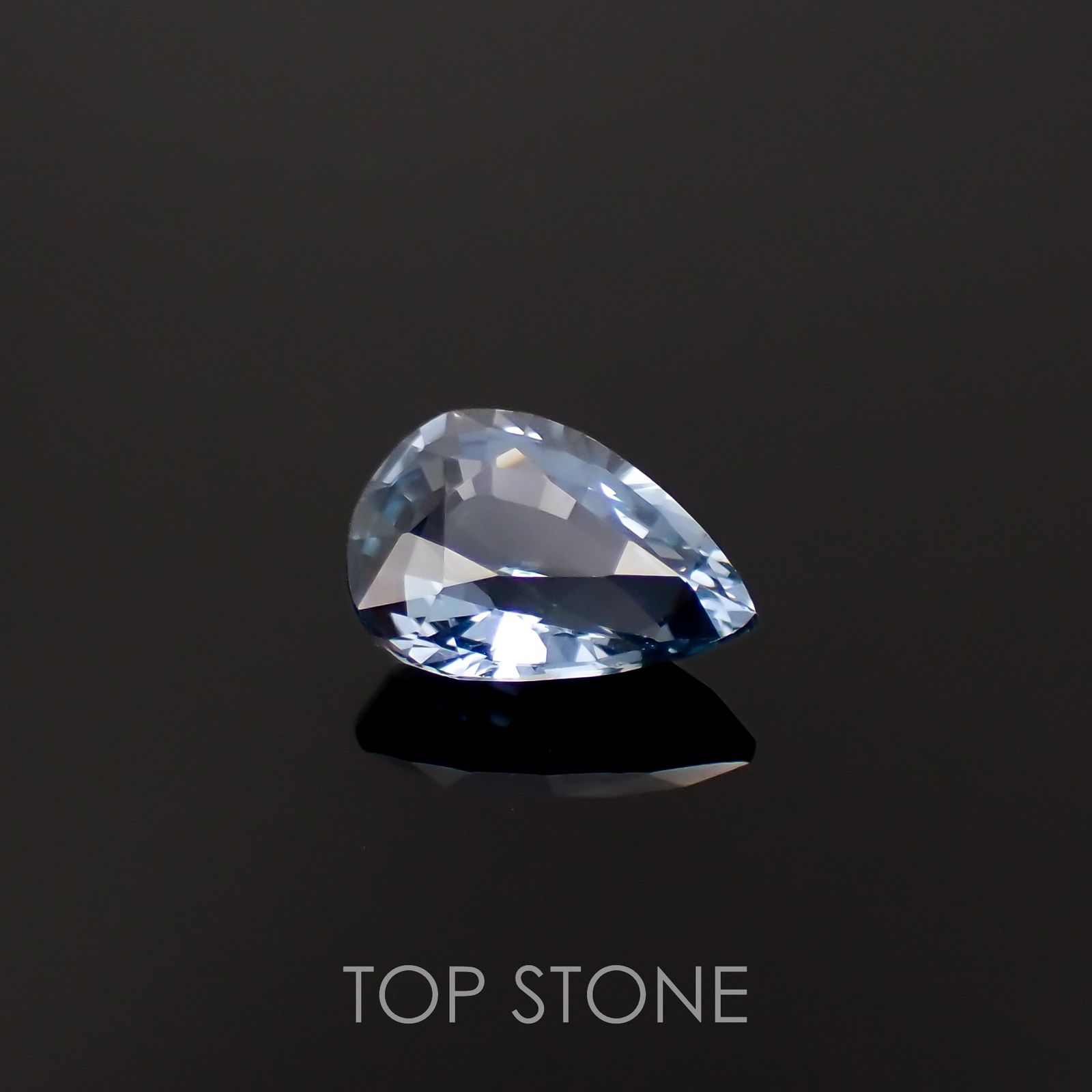 グレイッシュブルースピネル(宝石名スピネル)ビルマ/マダガスカル産 1.24ct 識別済[230220600]8.2x5.9mm前後