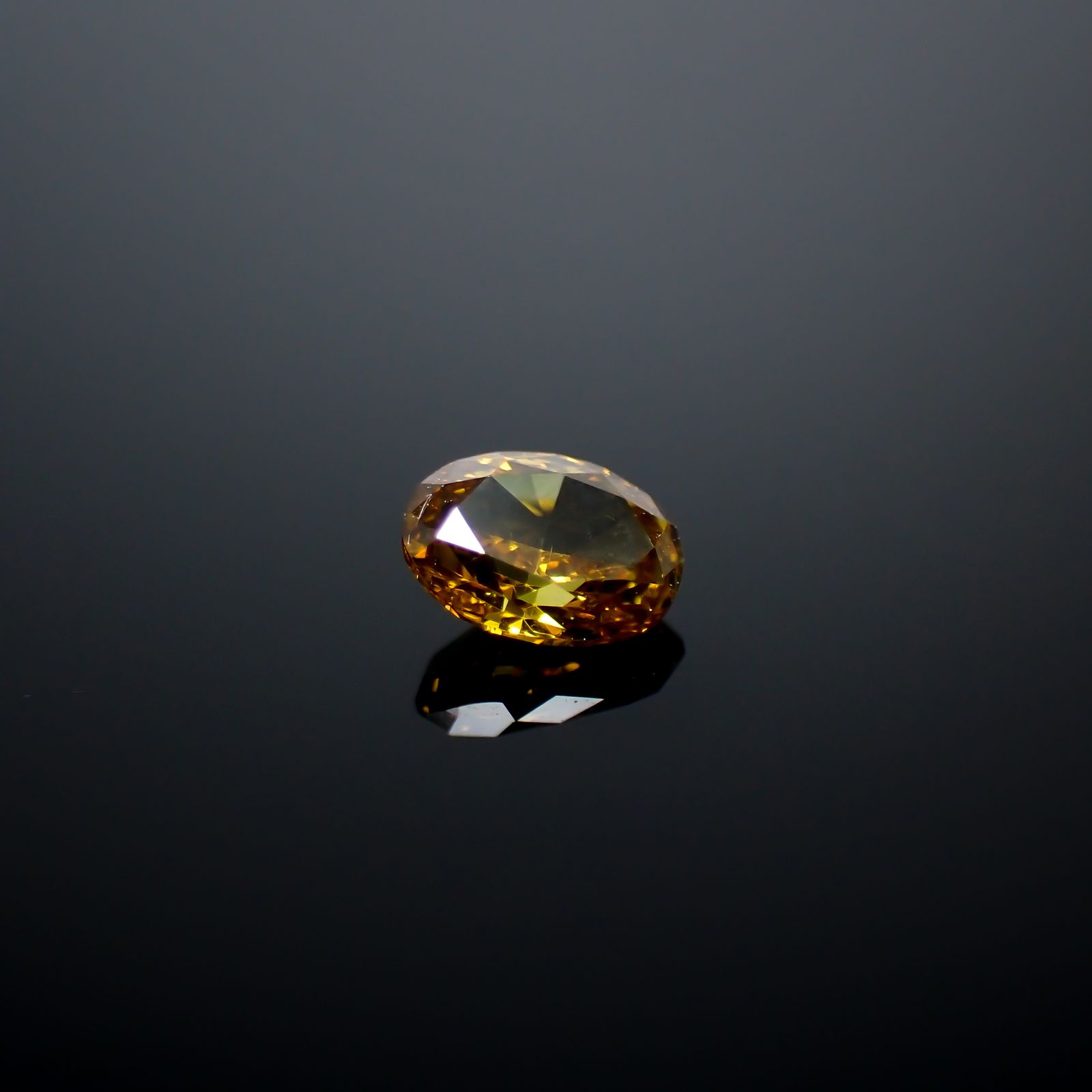 イエローダイヤモンド SI-1/FANCY DEEP BROWNISH ORANGY YELLOW(宝石名ダイアモンド) 0.257ct ソ付(CGL)[240125397]4.46x3.35mm前後