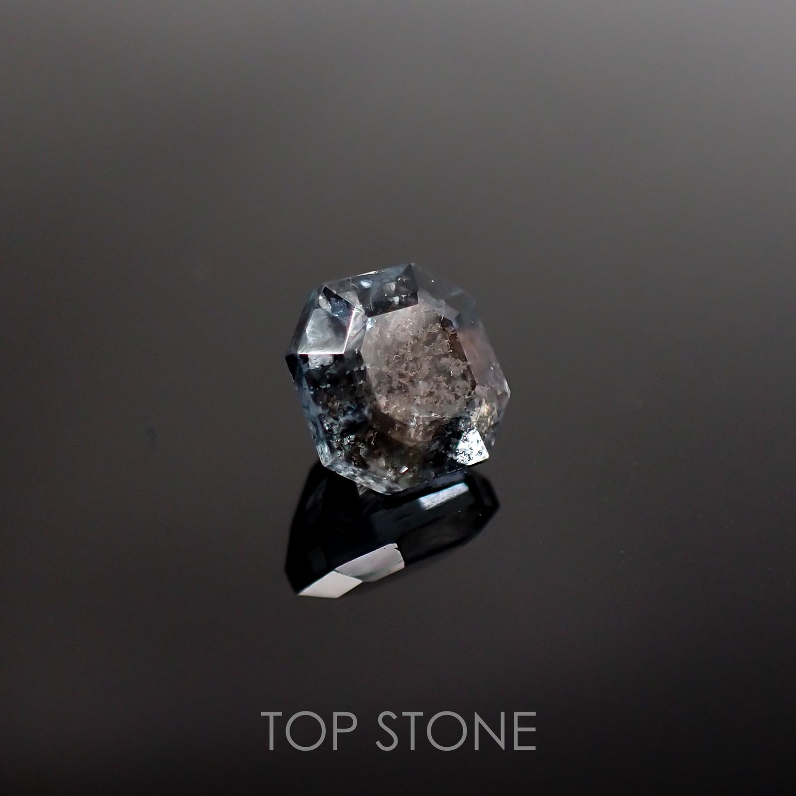 ◇カスタムカット◇アベンチュリンアクアマリン ブラジル産 ルース 1.88ct[210712982]7.1×7mm前後