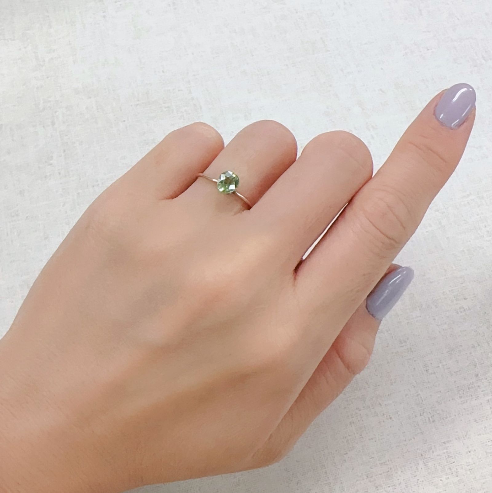 ミントガーネット(宝石名ガーネット)タンザニア産 0.81ct 識別済[230823067]6.1x5.2mm前後