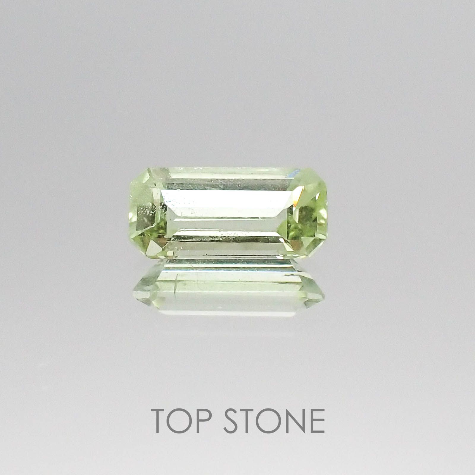 ミントガーネット(グロッシュラーGN)ペアシェイプ1.08ct