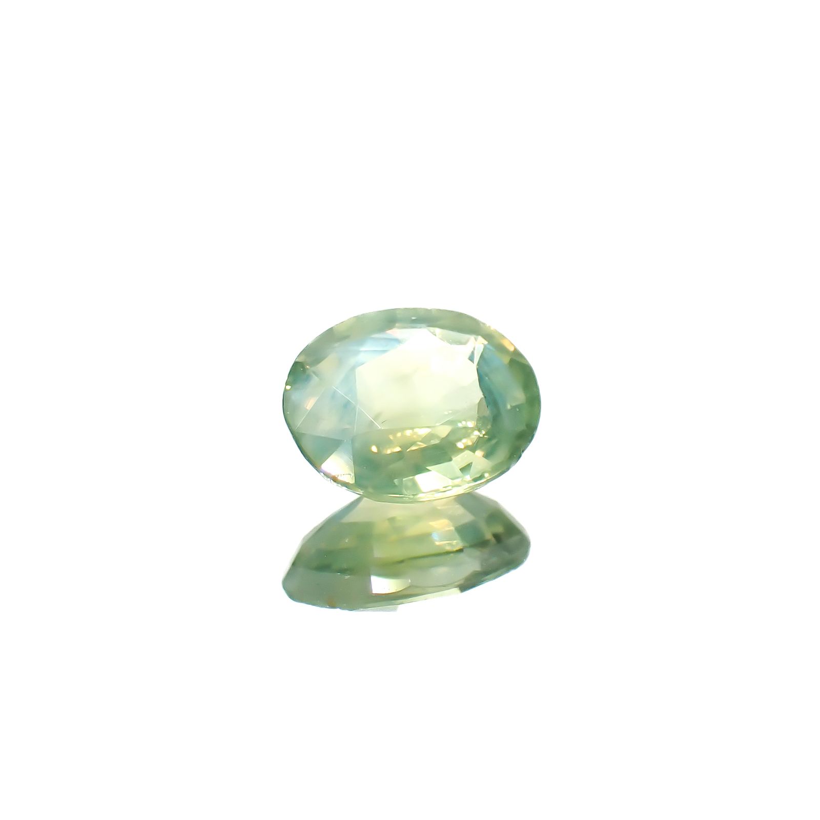 シルキーアレキサンドライト タンザニア産 0.74ct [241129512]6.2x5.1mm前後