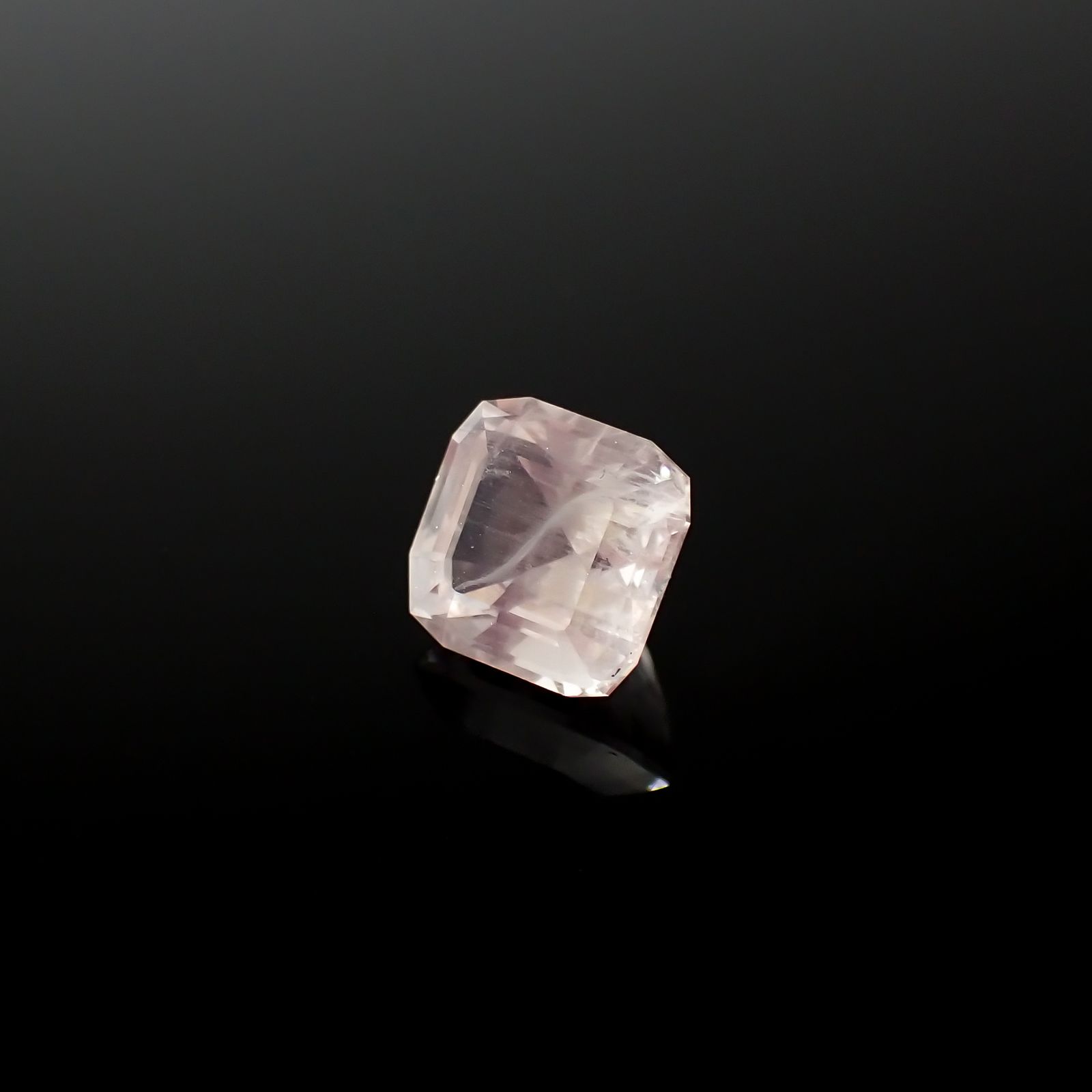 ◇カスタムカット◇ピンクエンジェルラダー マダガスカル産 2.69ct[240125435]8.3x8.1mm前後