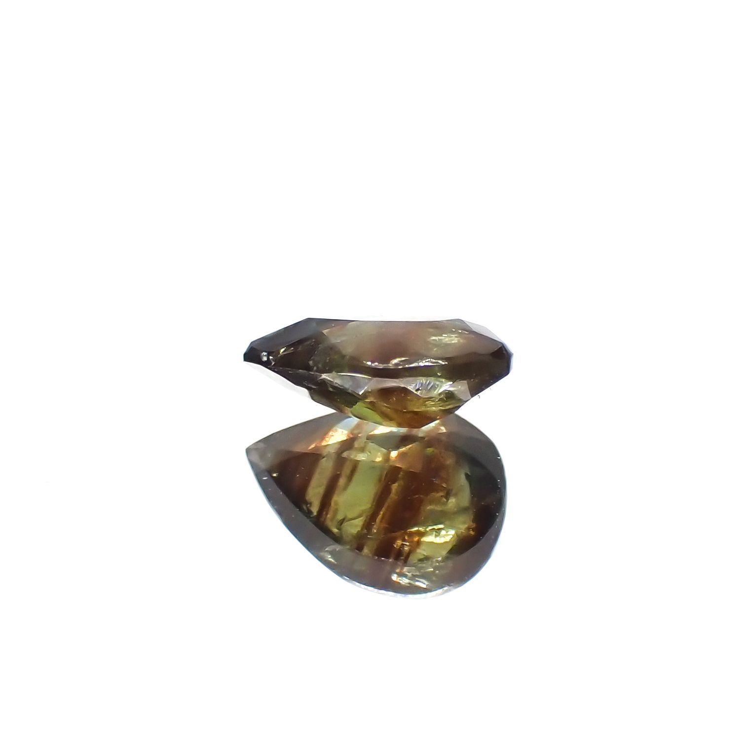 ゴールドシーンサファイア非加熱 ケニア産 0.83ct[230321330]6.8x5.3mm前後