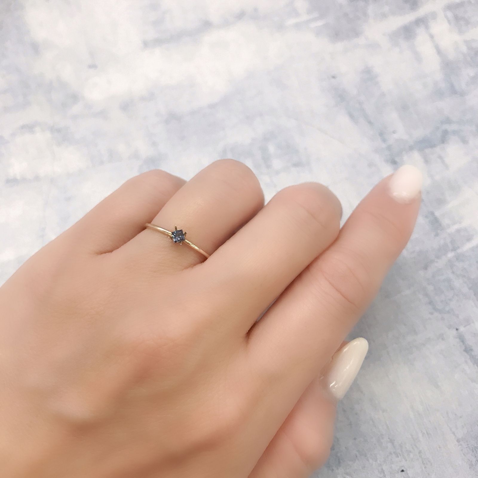 ◇プリンセスカット◇カラーチェンジガーネット アレキタイプ(宝石名ガーネット)マダガスカル・ベキリー産 0.10ct 識別済[220616534]2.5x2.5mm前後