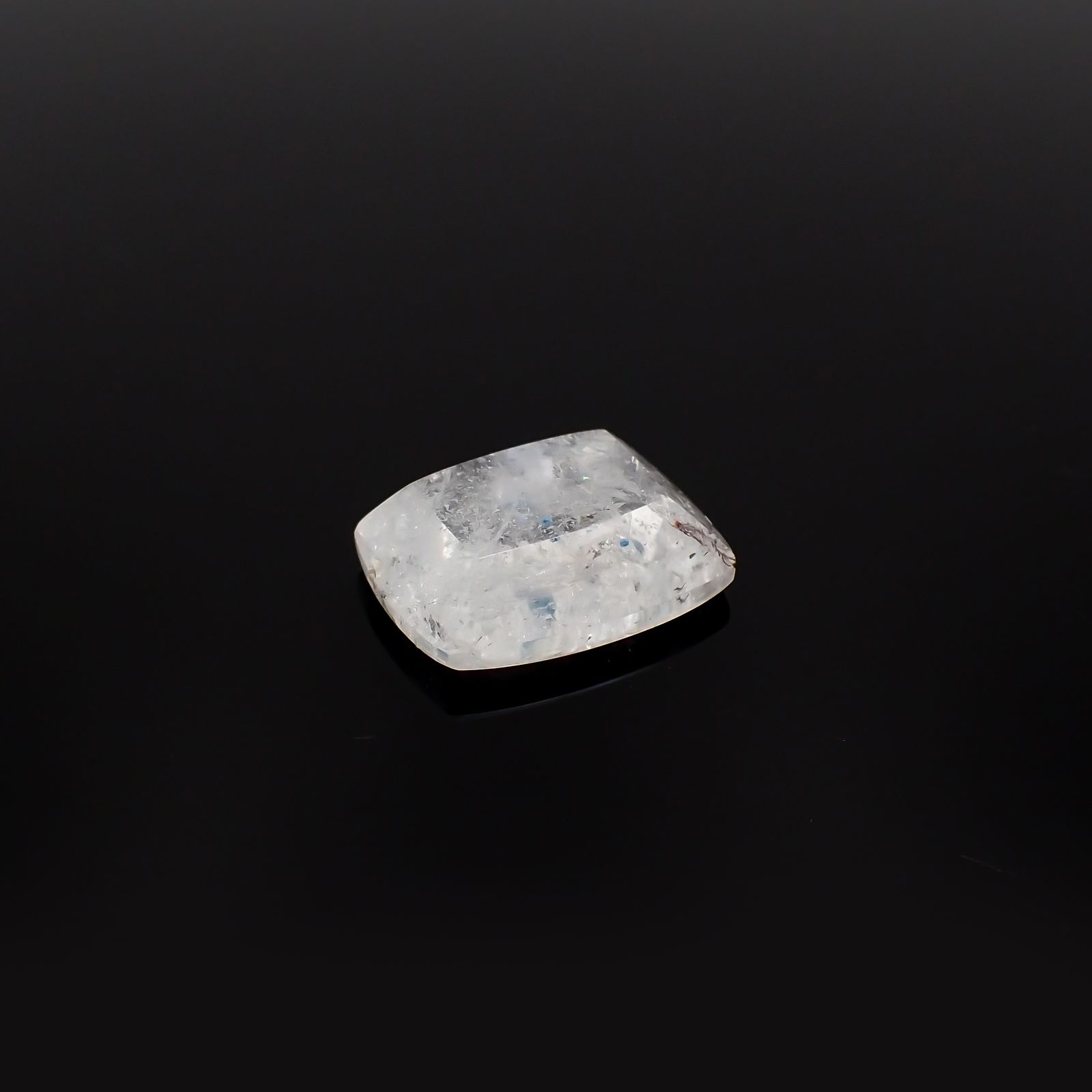 パライバクォーツ(宝石名ギラライト イン クォーツ)ブラジル産 7.83ct 識別済[231024035]15.3x11.8mm前後