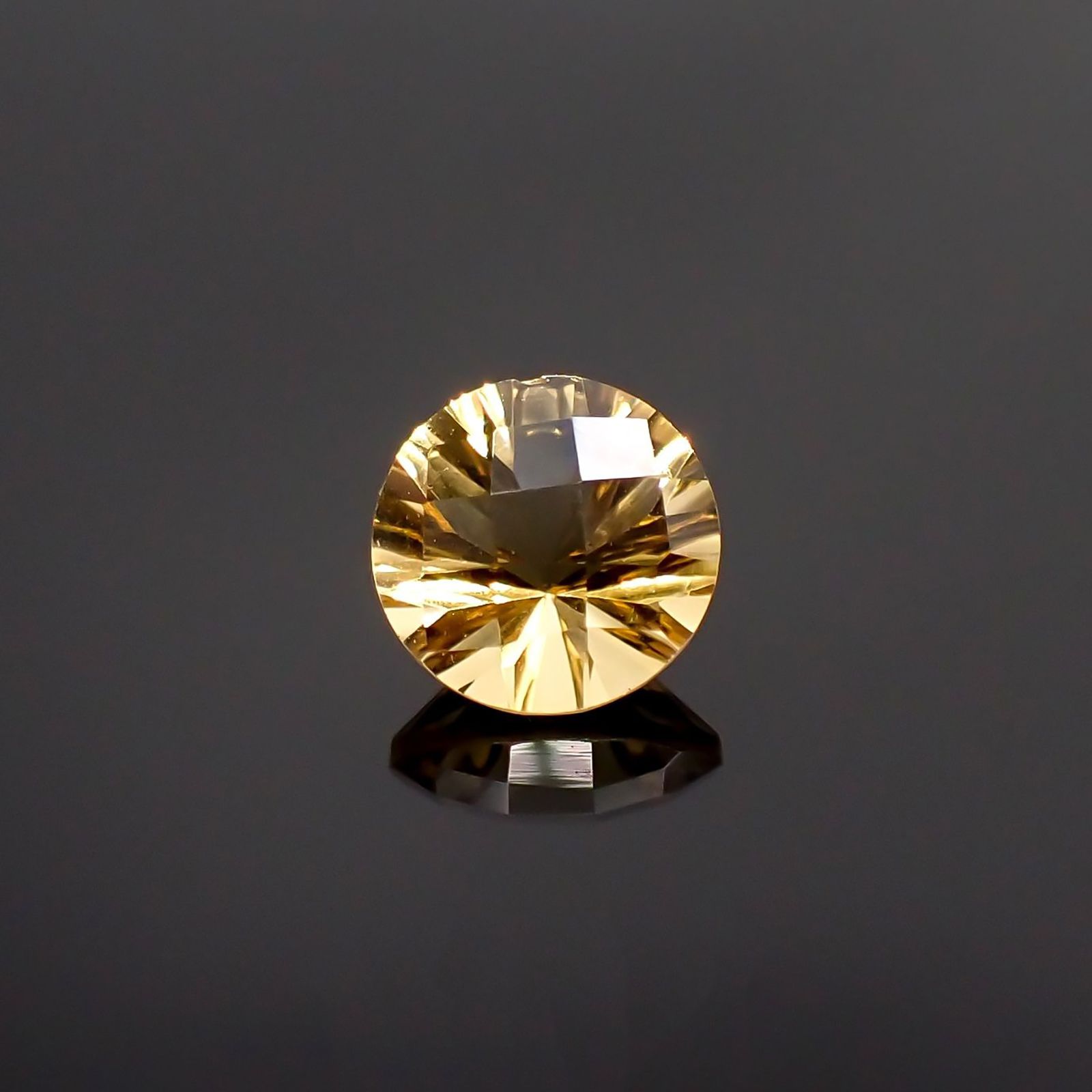 ◇チェッカーコンケーブカット◇シトリン(宝石名シトリン) ブラジル産 識別済 1.16ct / 7×7mm前後 [251013023]