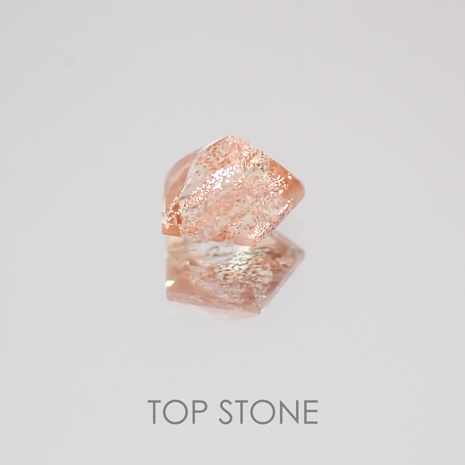 ◇ペンタゴンカット◇オレゴンサンストーンSA アメリカ産 ルース 0.22ct[21059540]4×4mm前後
