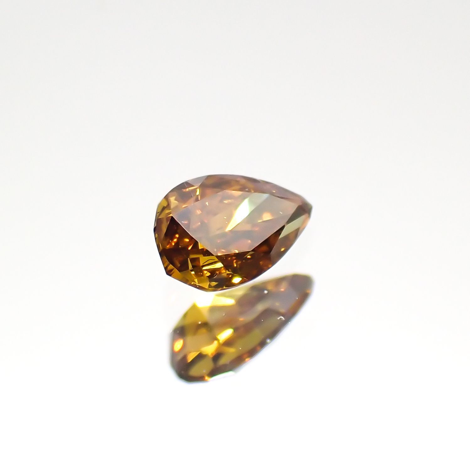 オレンジダイヤモンド SI-1 / FANCY DEEP YELLOW ORANGE(宝石名ダイアモンド) 0.180ct ソ付(CGL)[220115147]4.37x2.87mm前後