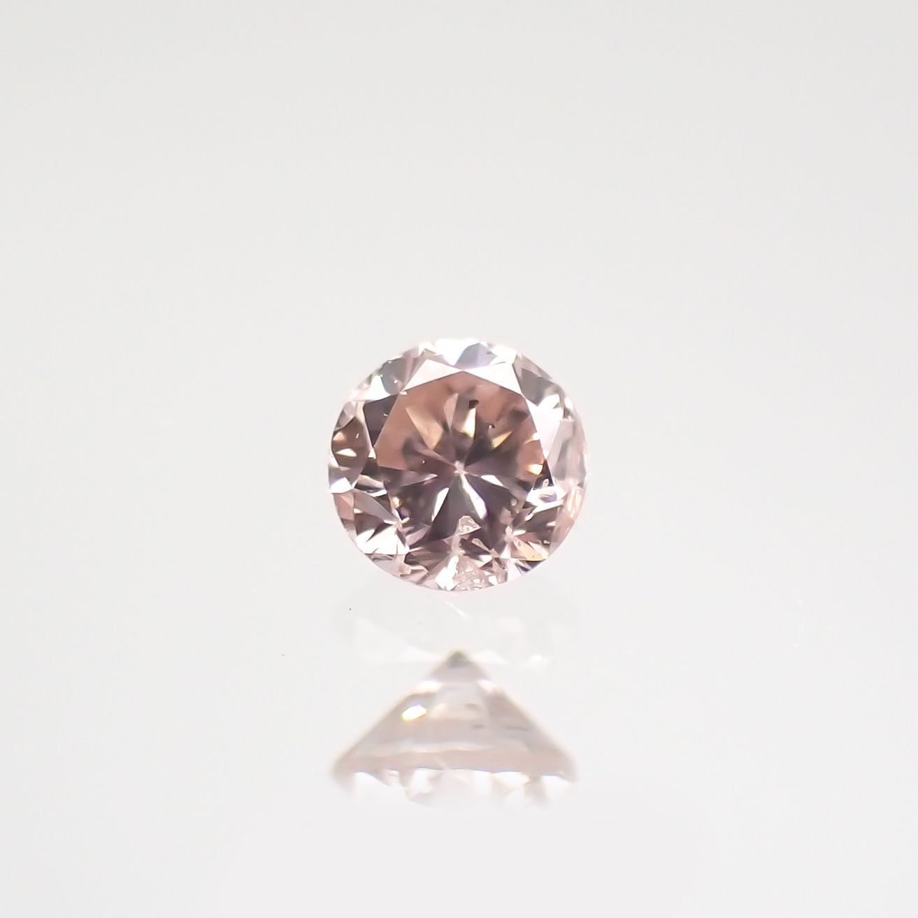 タイプ2a 0.160ct VS-1 FANCY ORANGY PINK天然ピンクダイヤモンド