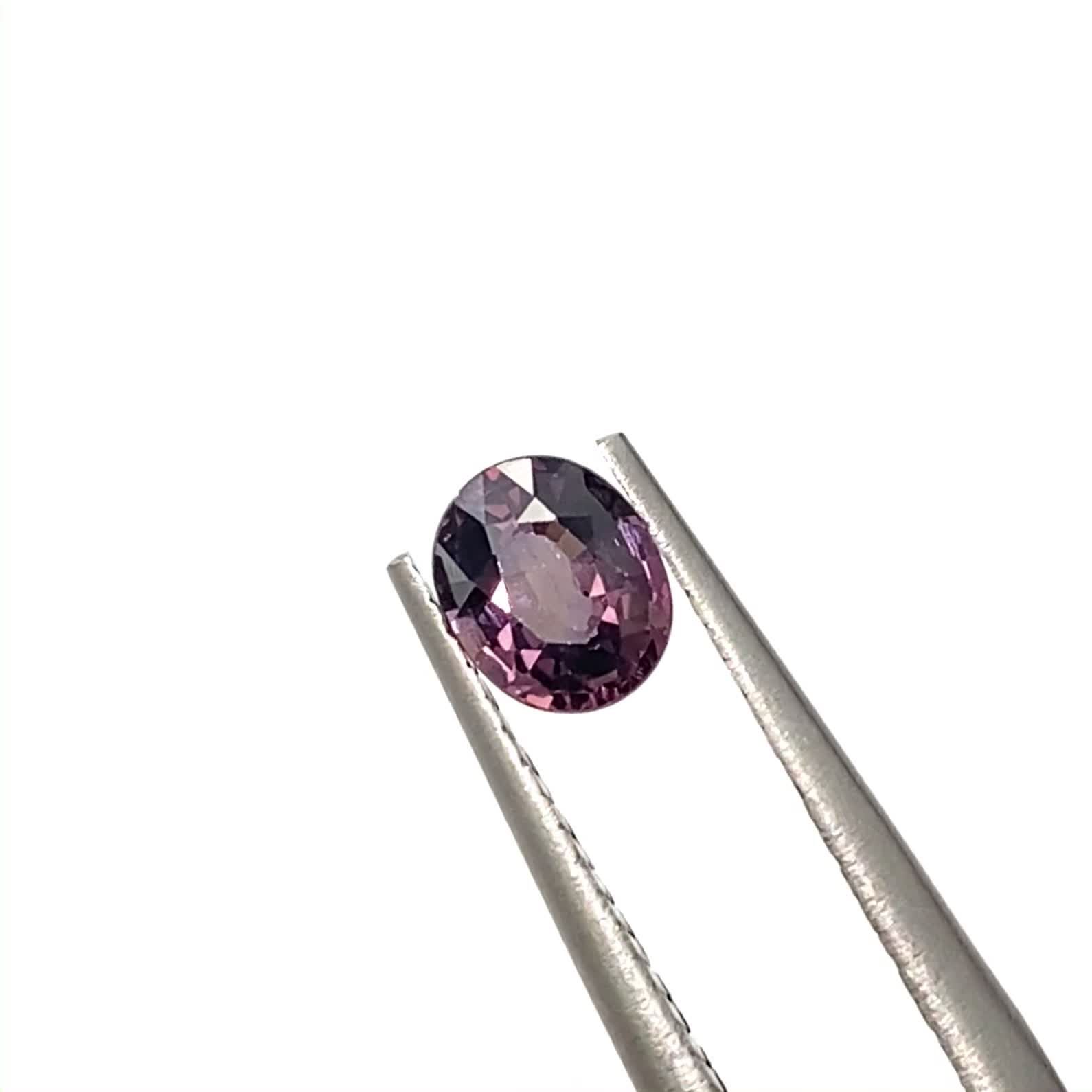 カラーチェンジサファイア非加熱(宝石名カラーチェンジ・サファイア