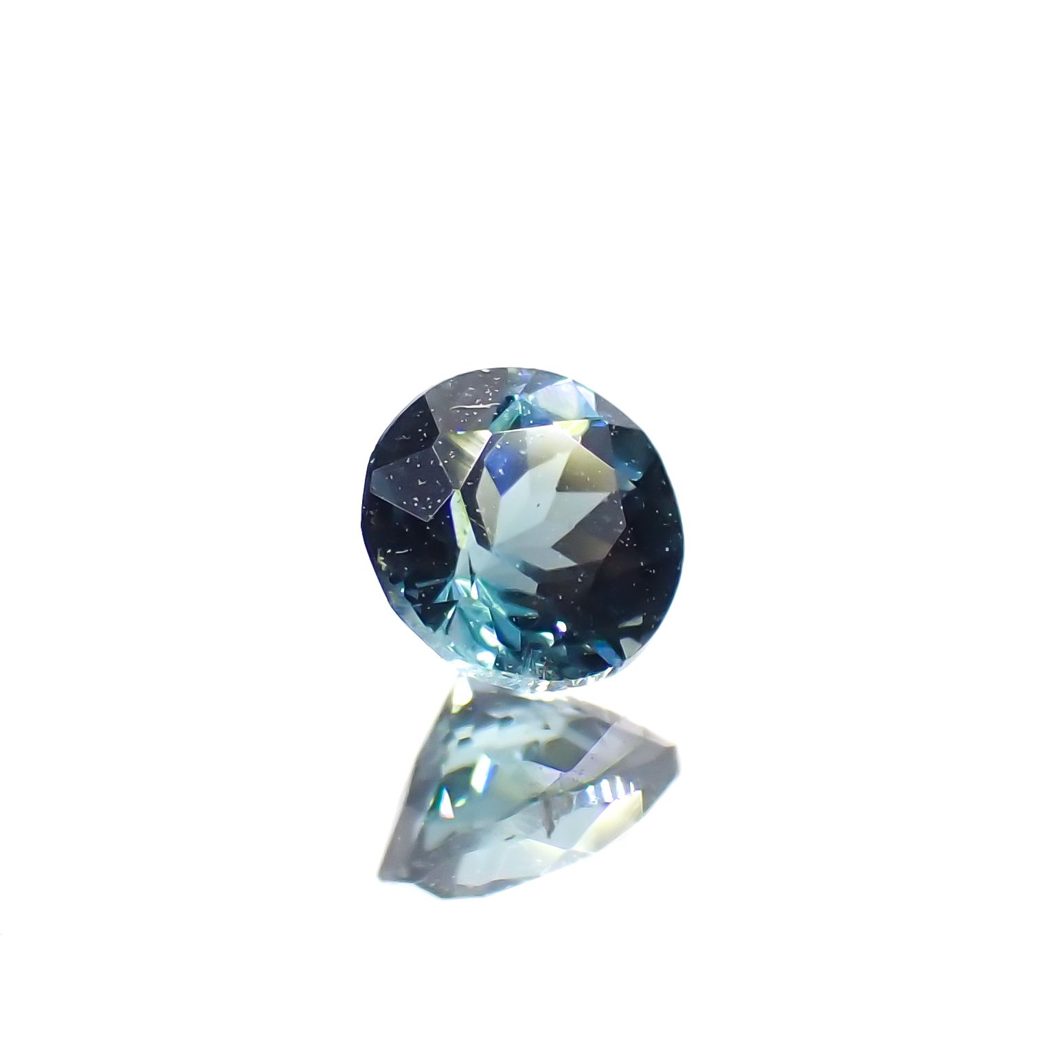 ブルートルマリン(宝石名トルマリン)アフガニスタン産 0.18ct 識別済[230321084]3.5x3.5mm前後