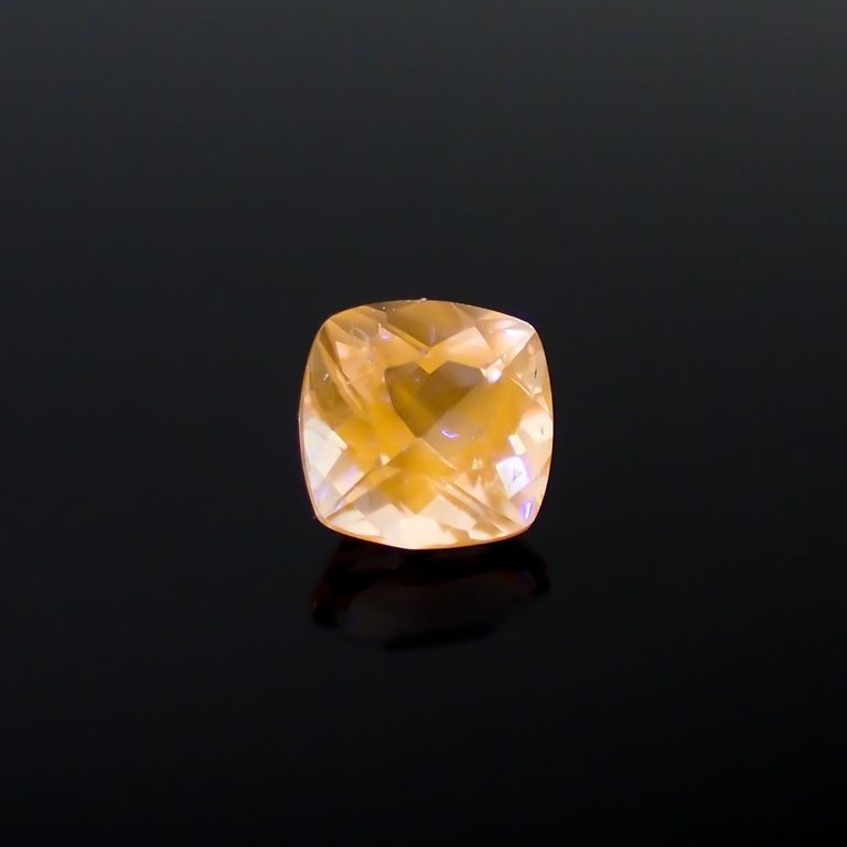 長波365(ライト)の照射で蛍光