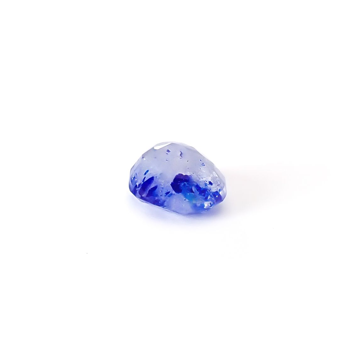 ラズライトインソーダライト フルオレッセンス アフガニスタン産 0.72ct / 6.4x5.2mm前後 [260431998]