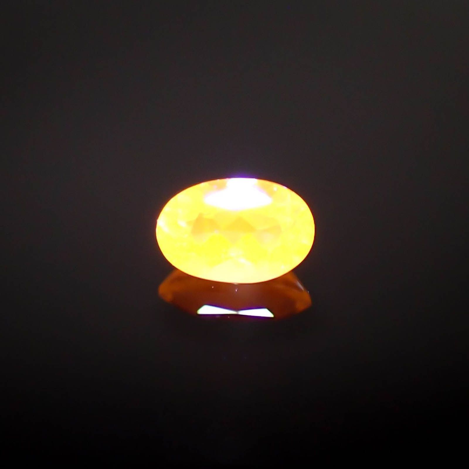 アウイナイト フルオレッセンス(宝石名アウイナイト)ドイツ産 0.12ct 識別済[250115286]4.1x2.7mm前後