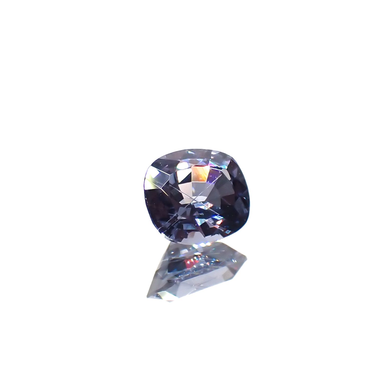 カラーチェンジガーネット アレキタイプ マダガスカル・ベキリー産 0.37ct[240125482]4.4x3.8mm前後