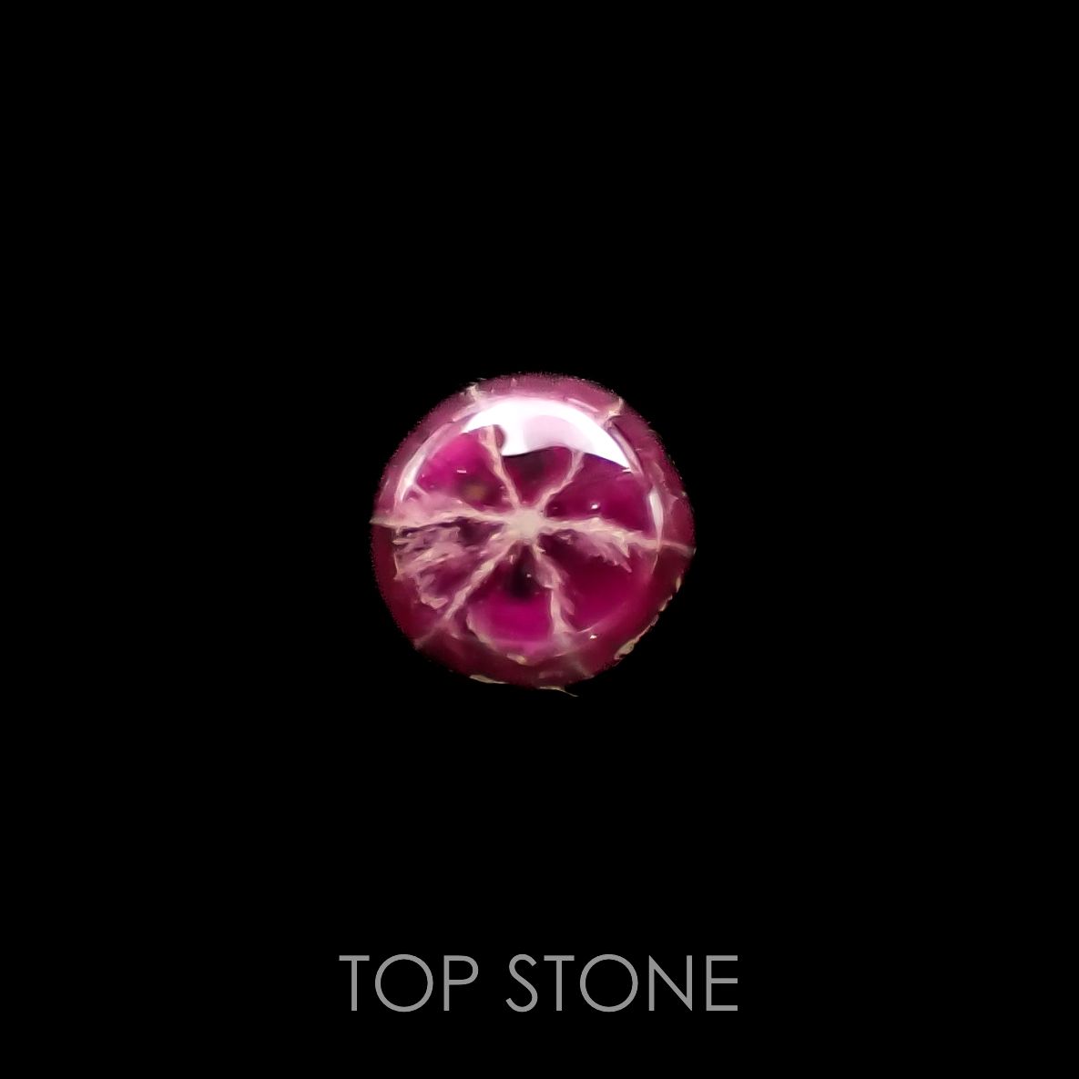 トラピッチェルビー原石スライス磨き(宝石名トラピッチェ・ルビー)ミャンマー産 0.28ct 識別済[221119106]4.1x4mm前後