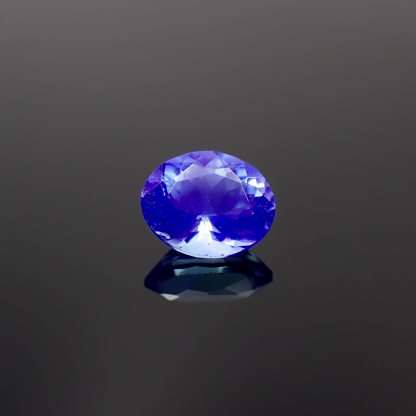 フローライト フルオレッセンス イギリス・ロジャリー鉱山産 1.01ct[240928902]6.9x5.7mm前後