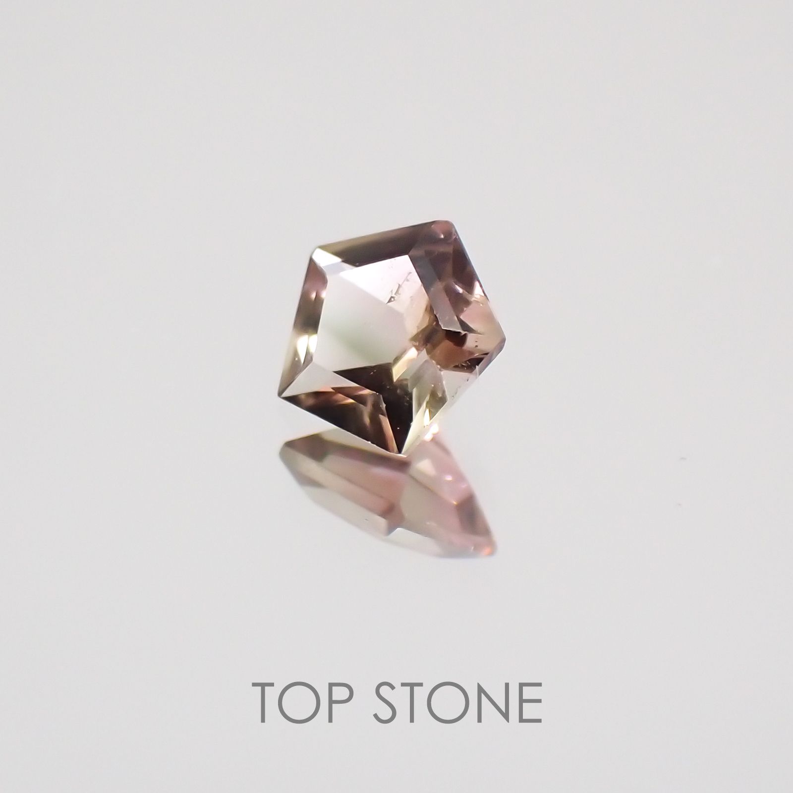 ◇ペンタゴンカット◇バイカラートルマリンSA ブラジル・アフリカ産 ルース 0.22ct[21029141]4.1×4.1mm前後