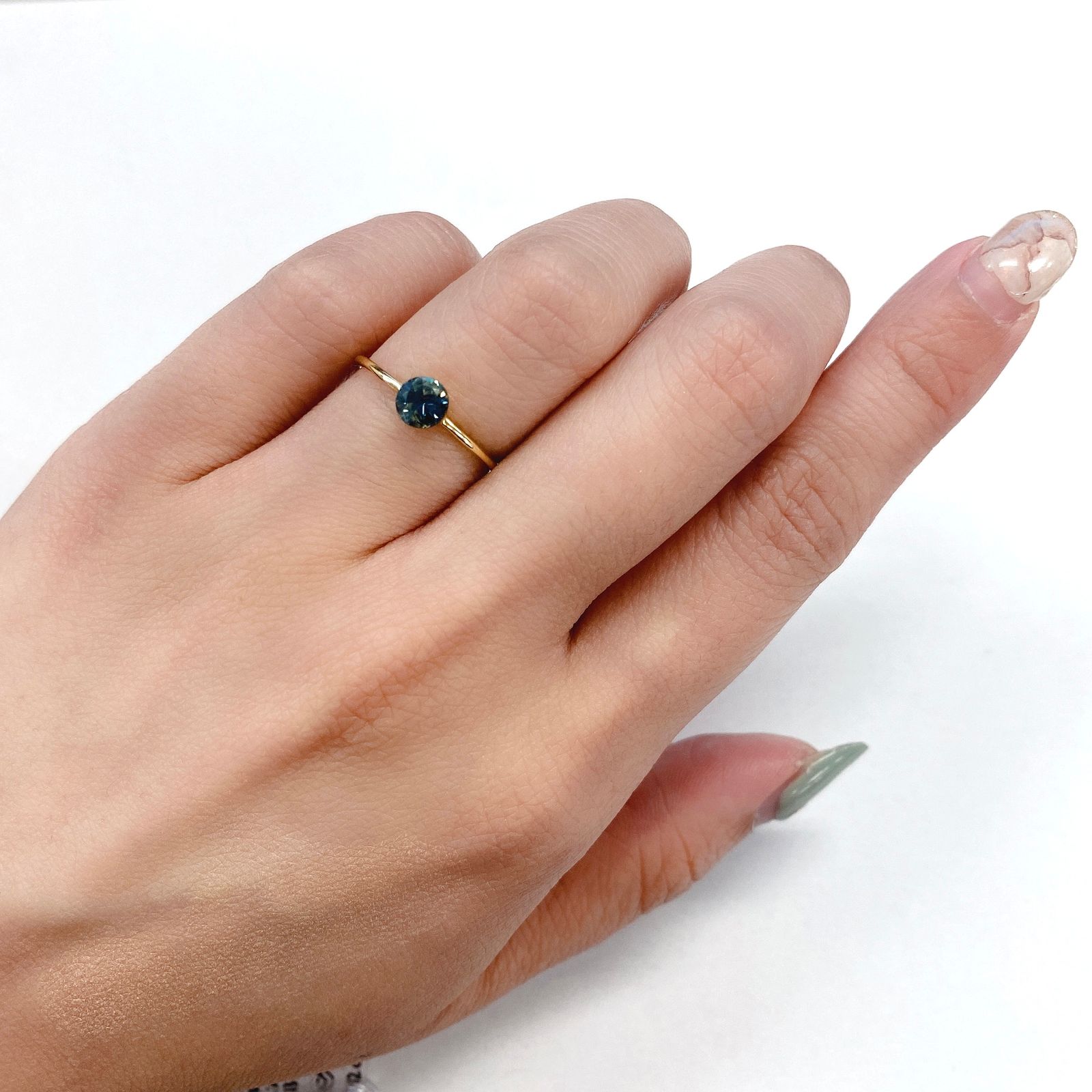 モンタナサファイア アメリカ産 ルース 0.51ct[210410619]4.8×4.8mm前後