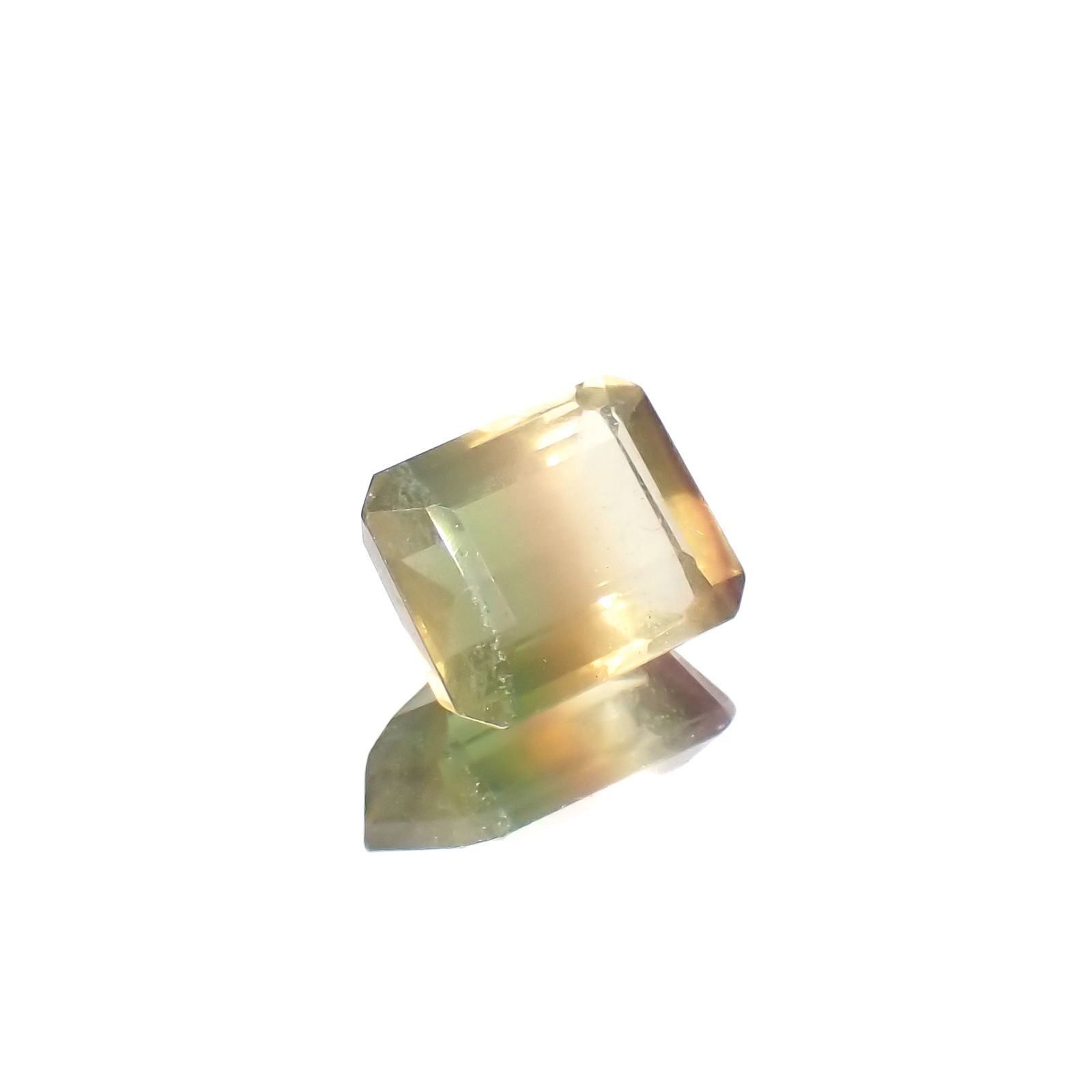 バイカラーフローライト フルオレッセンス ブラジル産 3.97ct[230722976]10x7.9mm前後
